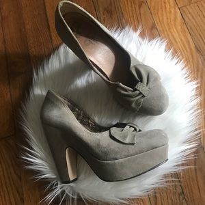 Seychelles Suede Pumps
